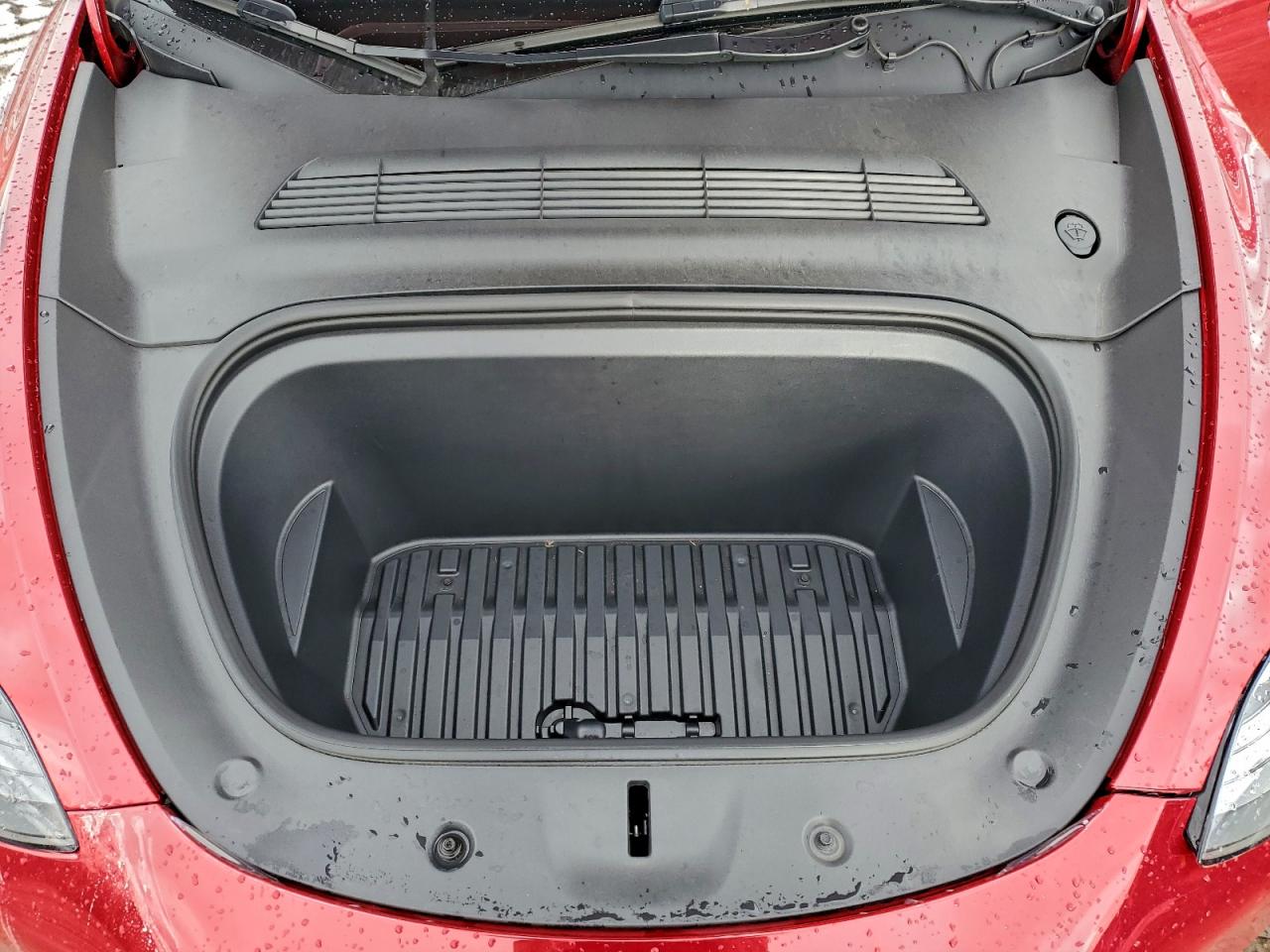 2023 Tesla Model Y VIN: 7SAYGDEE9PF786972 Lot: 94711145