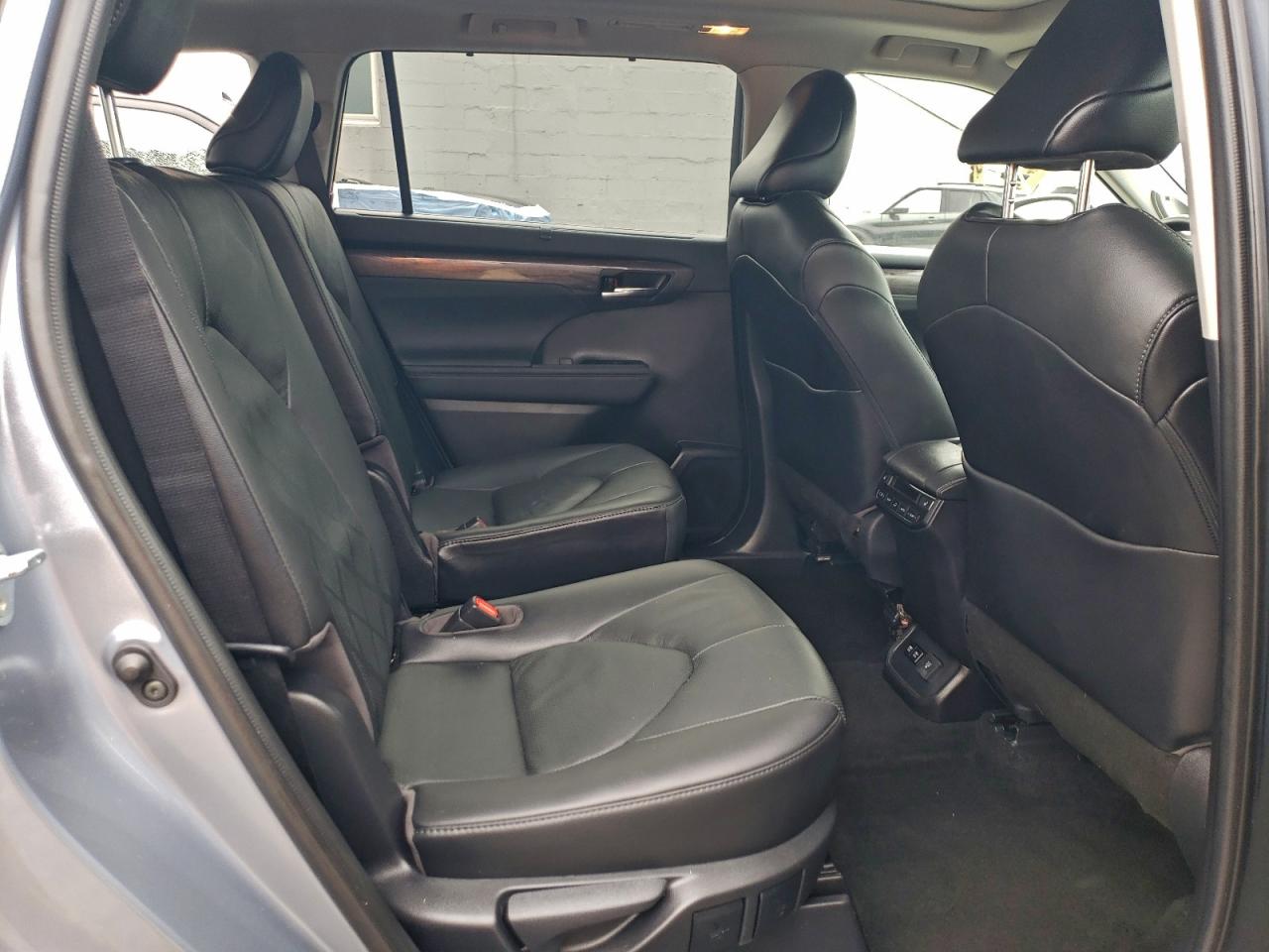 2021 Toyota Highlander Platinum VIN: 5TDFZRBH4MS093471 Lot: 94068985