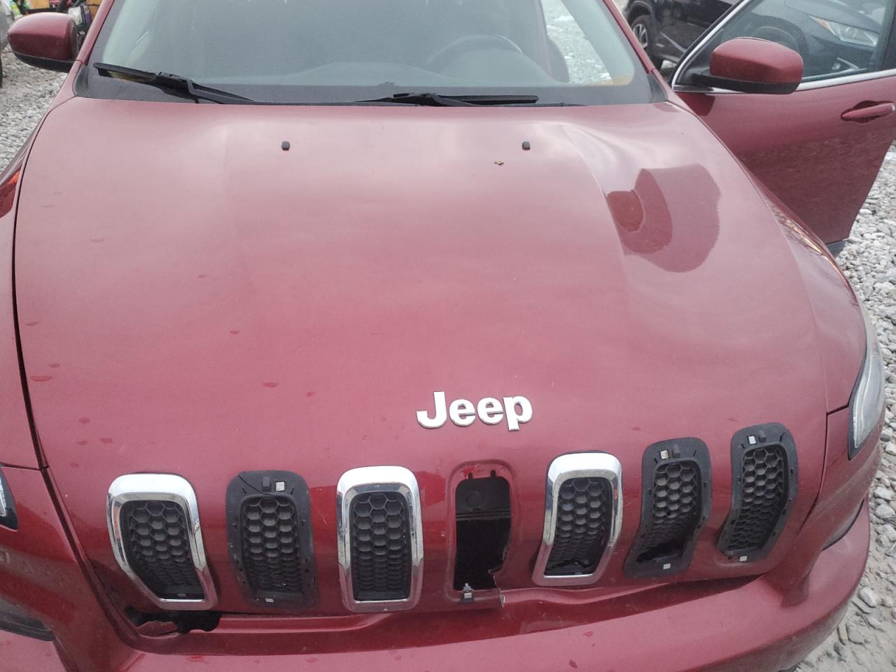 2015 Jeep Cherokee Latitude VIN: 1C4PJMCSXFW708665 Lot: 92162735