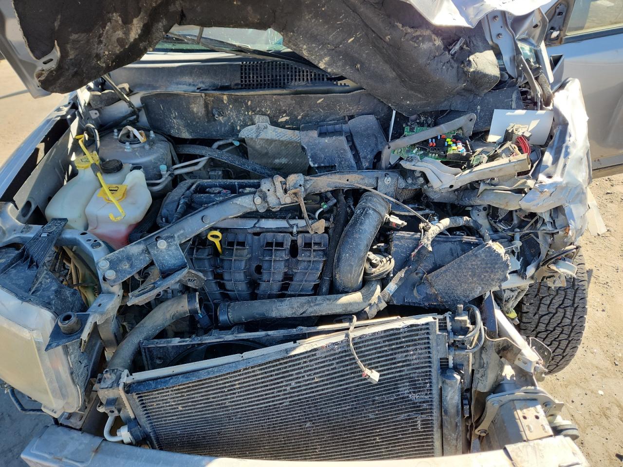 2016 Jeep Compass Sport VIN: 1C4NJCBA8GD641328 Lot: 91517575