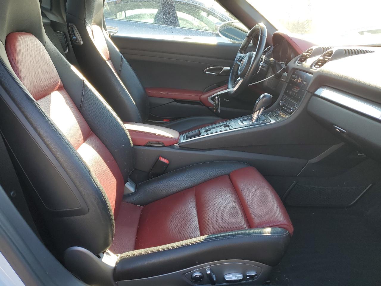 2017 Porsche Boxster VIN: WP0CA2A80HS222208 Lot: 91272395