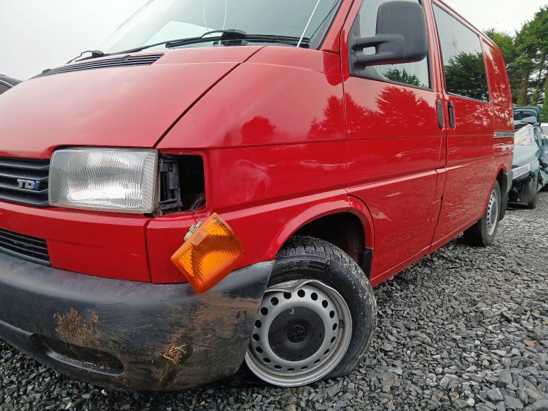 2002 VOLKSWAGEN TRANSPORTER TDI SWB 