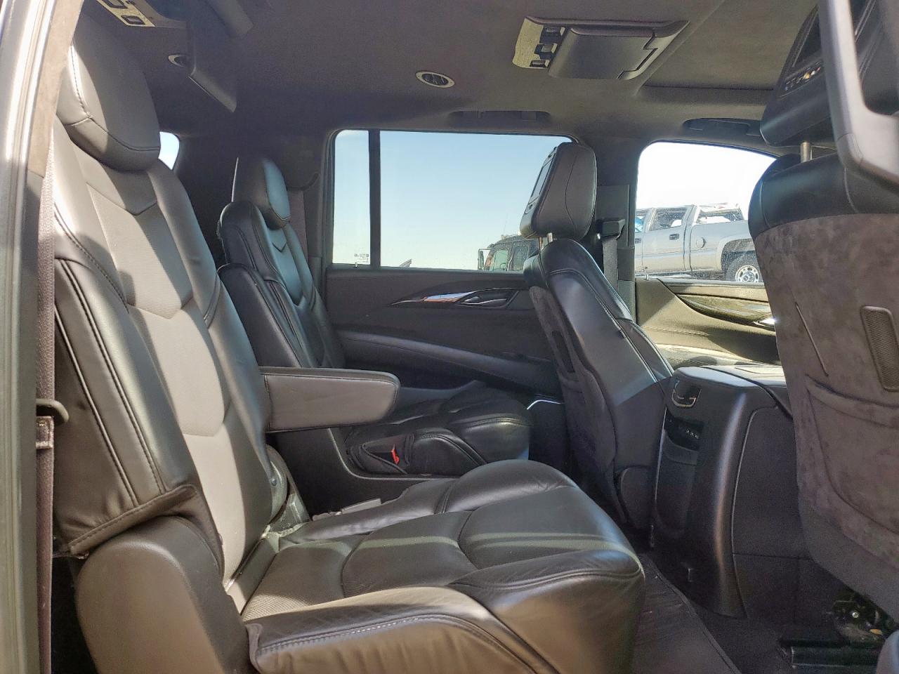 2017 Cadillac Escalade Esv Platinum VIN: 1GYS3KKJXHR309977 Lot: 91563305