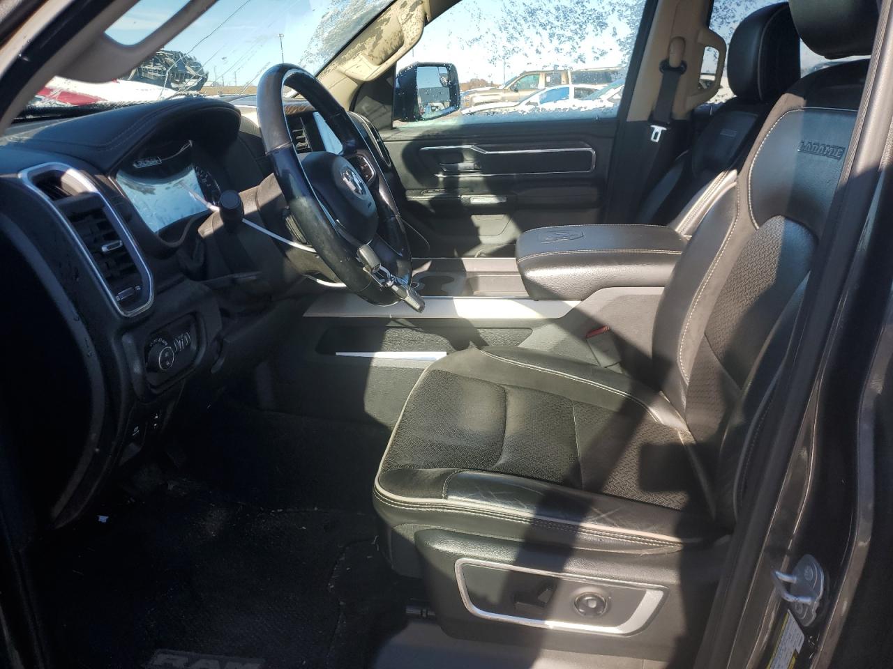 2019 Ram 1500 Laramie VIN: 1C6SRFJT5KN595824 Lot: 92155095