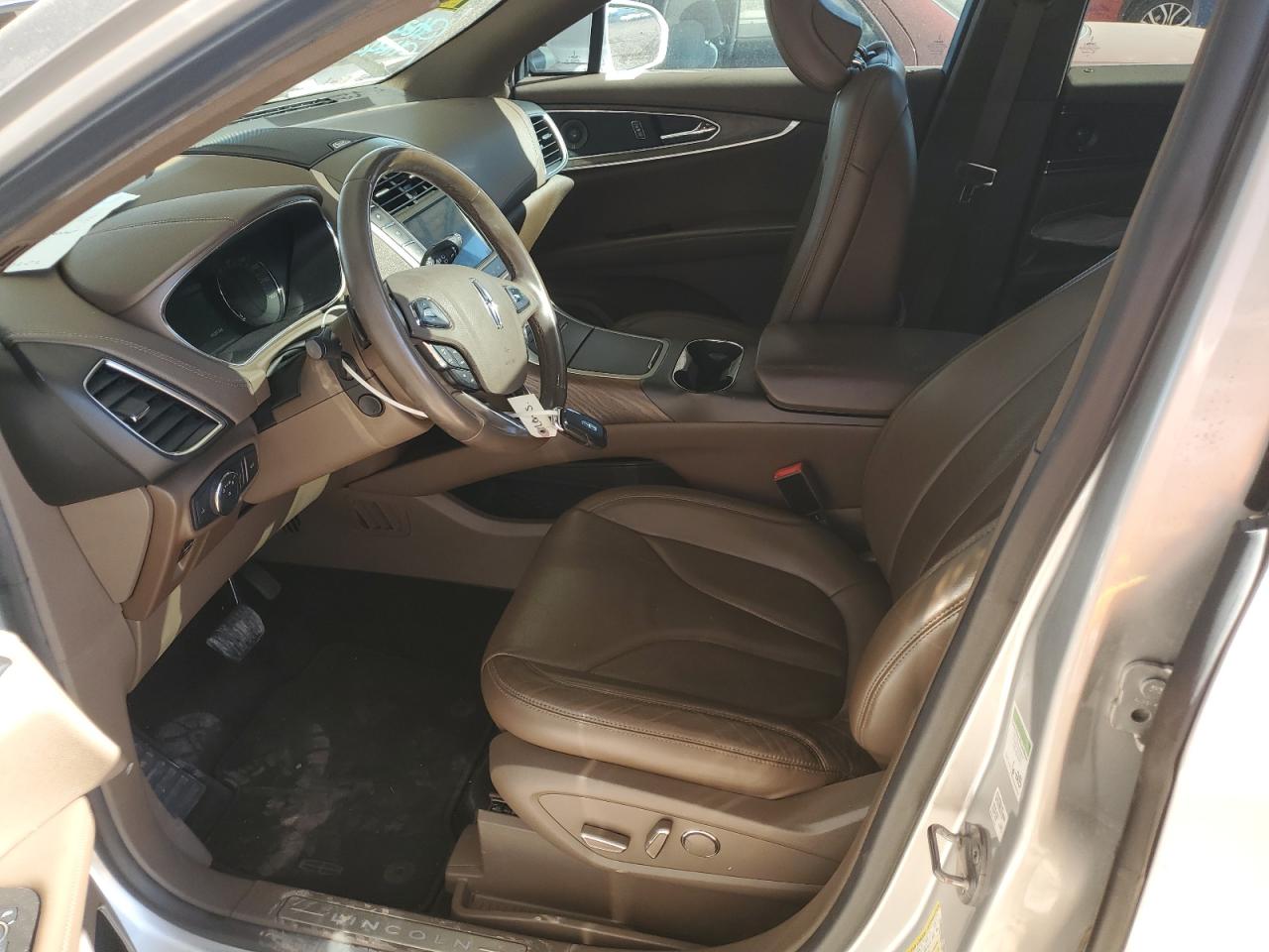 2016 Lincoln Mkx Reserve VIN: 2LMTJ8LPXGBL51301 Lot: 90946075