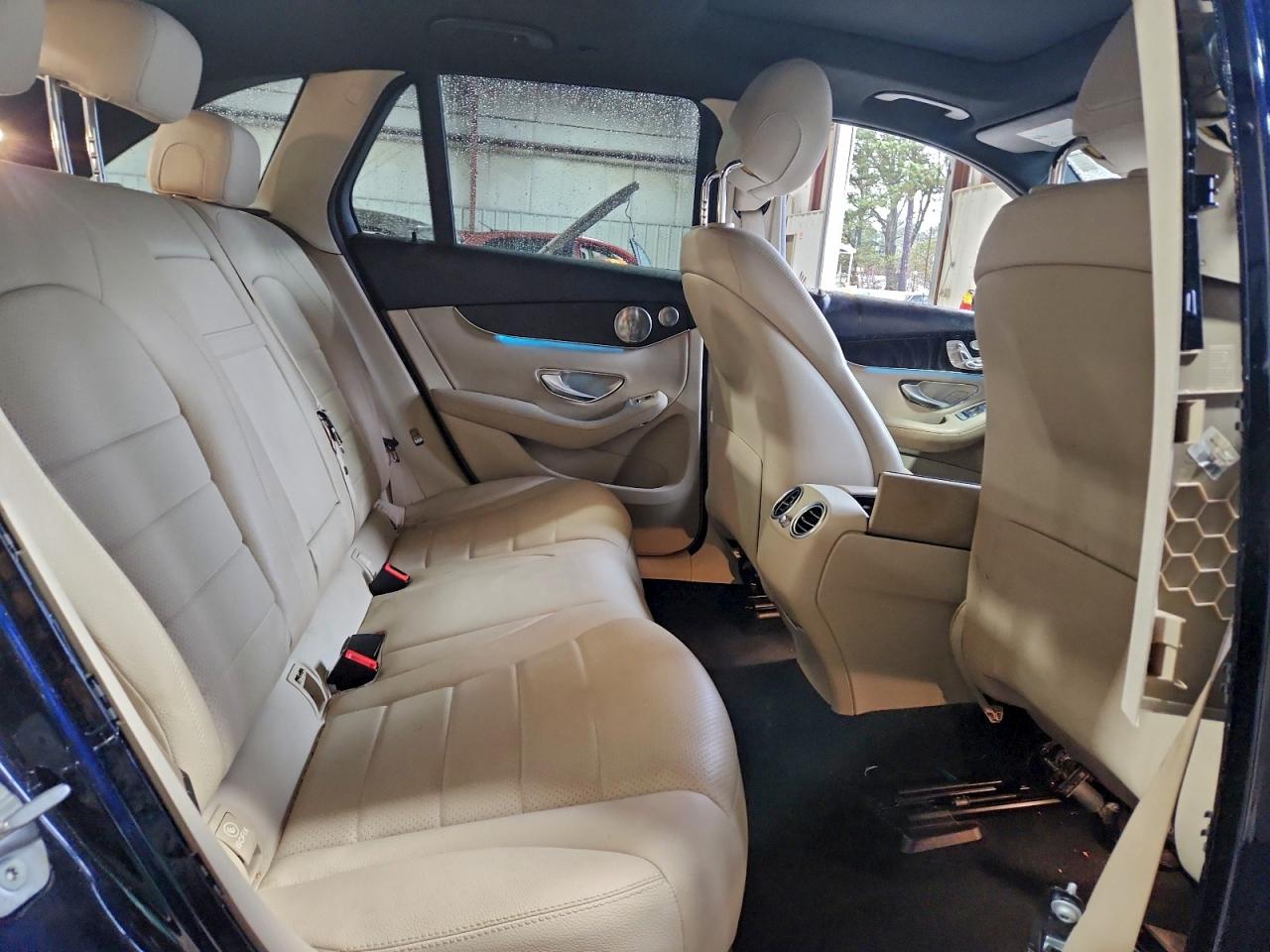 2017 Mercedes-Benz Glc 300 VIN: WDC0G4JB9HV012272 Lot: 92975295