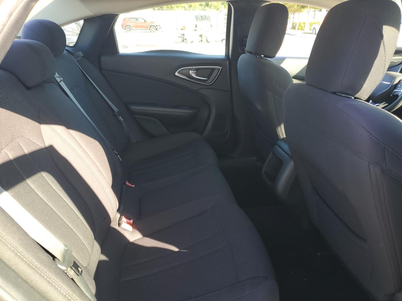 2015 Chrysler 200 Limited VIN: 1C3CCCAB6FN576293 Lot: 93076095