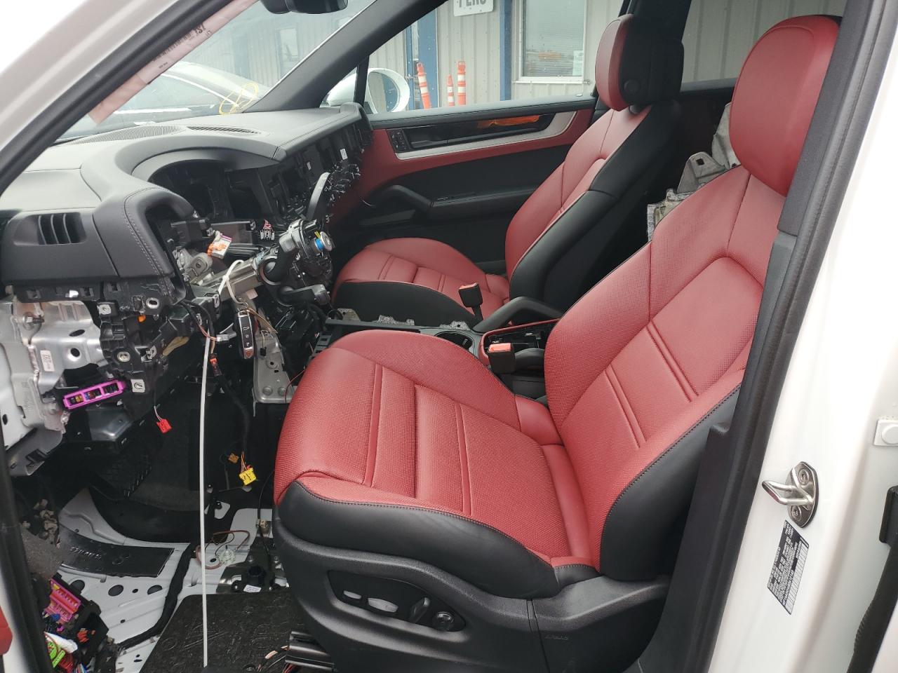 2024 Porsche Cayenne VIN: WP1AA2AY6RDA12143 Lot: 70596385