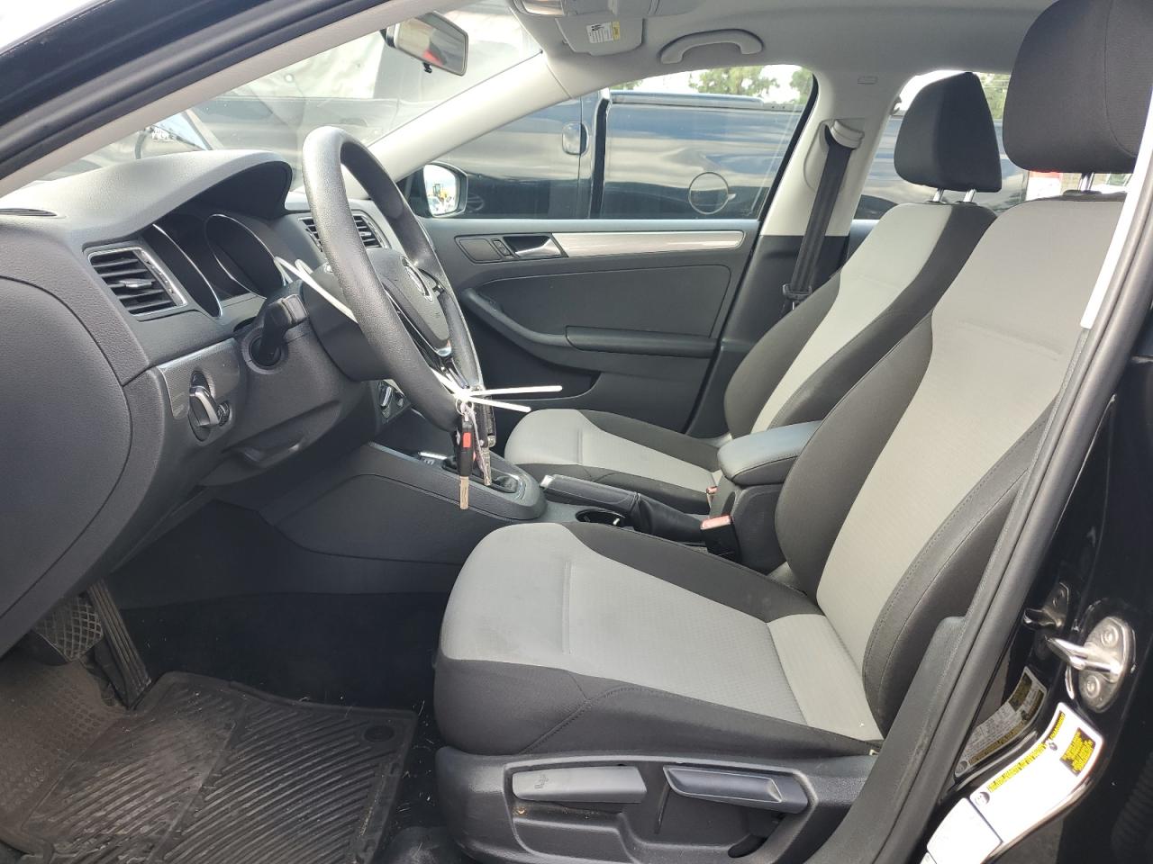 2017 Volkswagen Jetta S VIN: 3VW2B7AJ9HM325318 Lot: 93881595