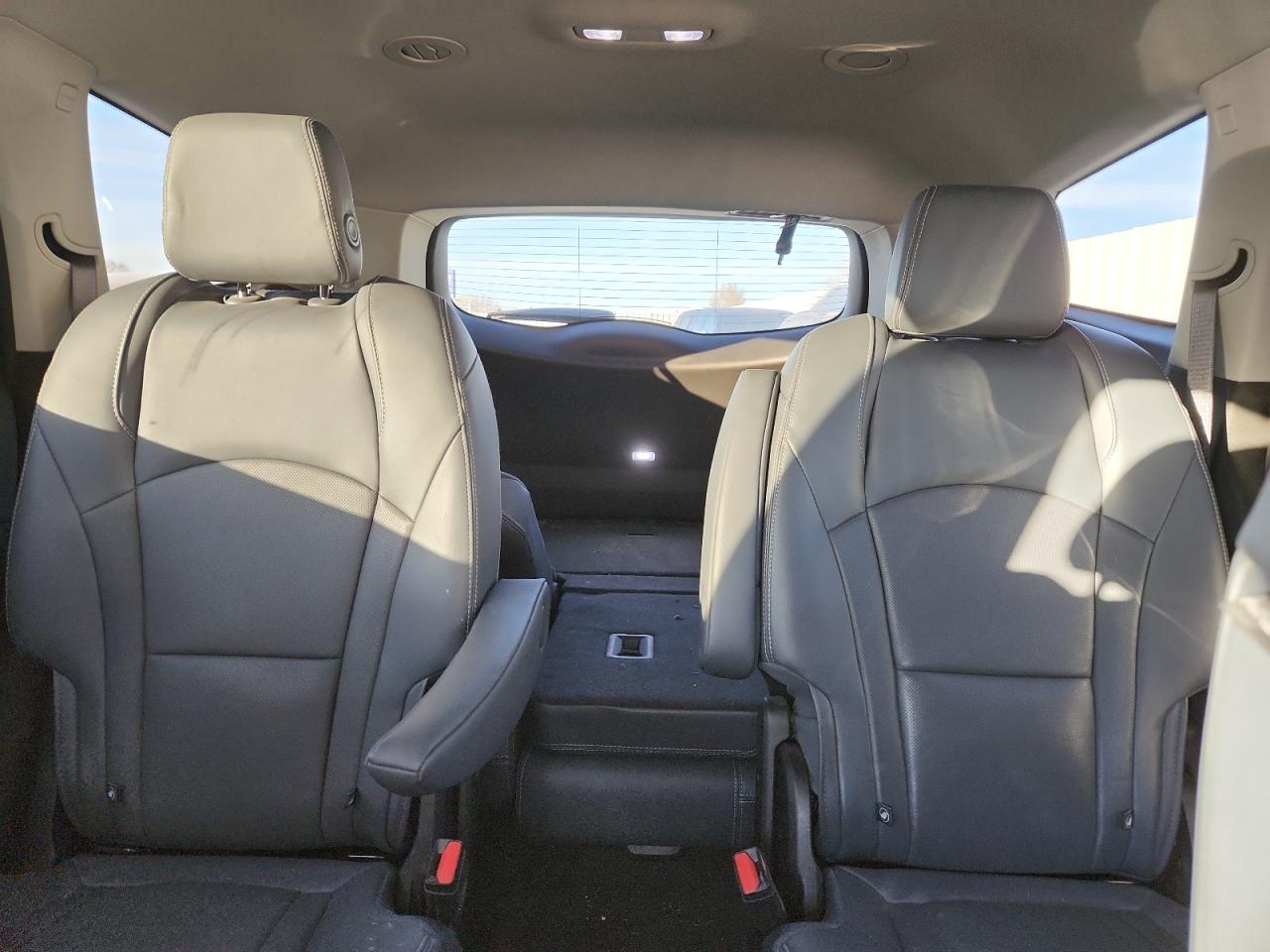 2018 Buick Enclave Essence VIN: 5GAERBKW1JJ284437 Lot: 91740285