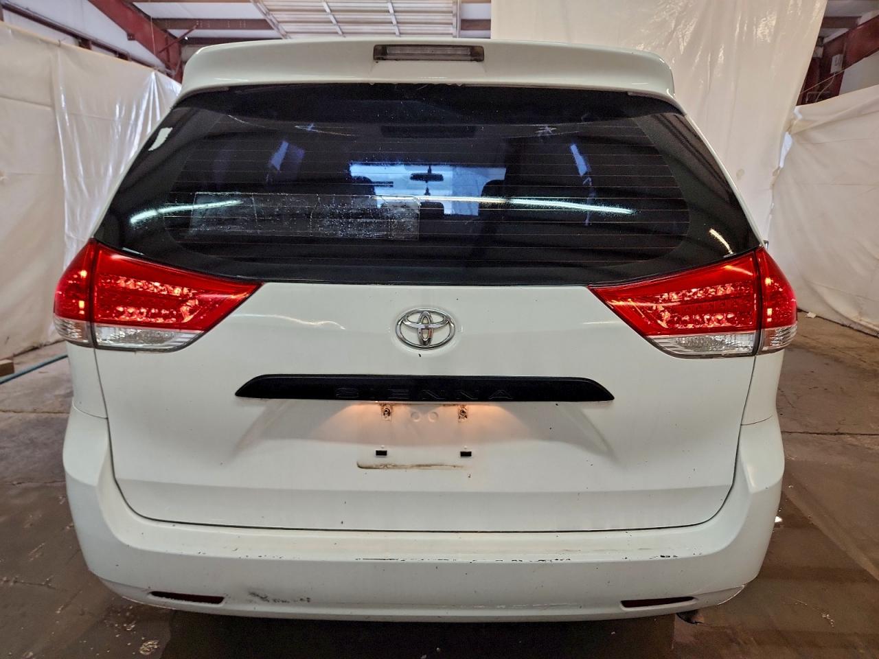 2014 Toyota Sienna VIN: 5TDZK3DC5ES461450 Lot: 92722155