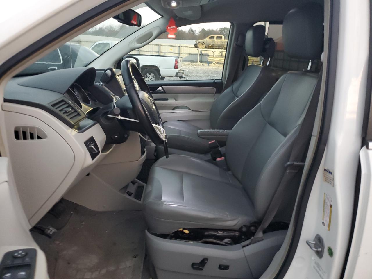 2011 Volkswagen Routan Se VIN: 2V4RW3DG4BR805156 Lot: 93504925