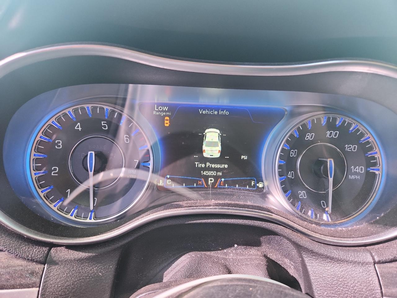 2017 Chrysler 300 Limited VIN: 2C3CCAAG3HH591037 Lot: 90446405