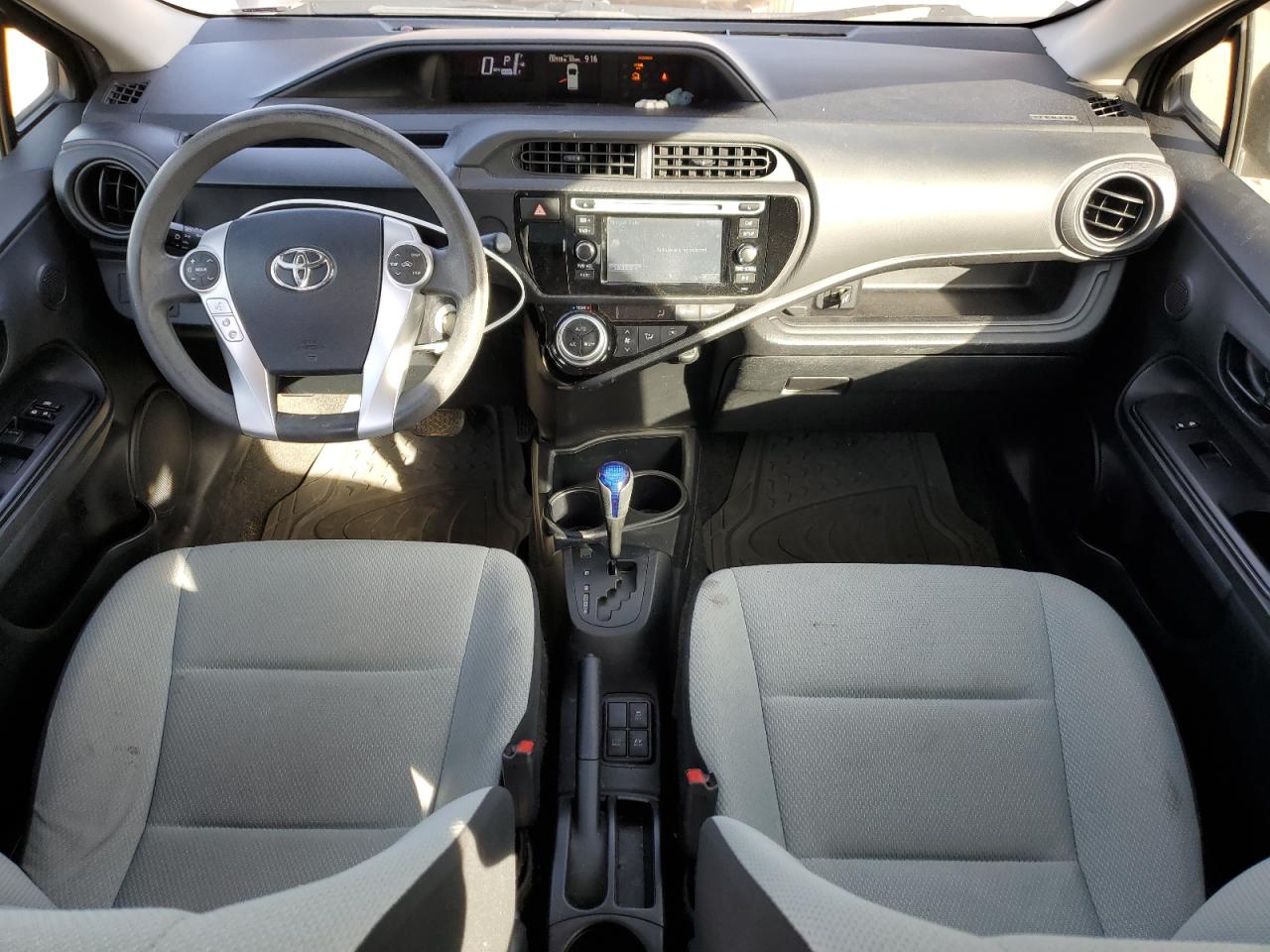 2015 Toyota Prius C VIN: JTDKDTB30F1576907 Lot: 92744645