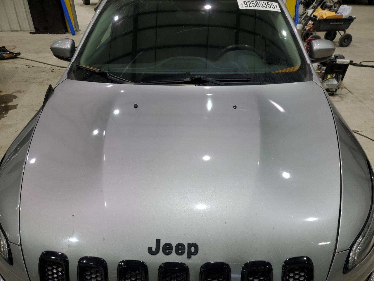 2015 Jeep Cherokee Latitude VIN: 1C4PJLCB4FW731269 Lot: 92585355