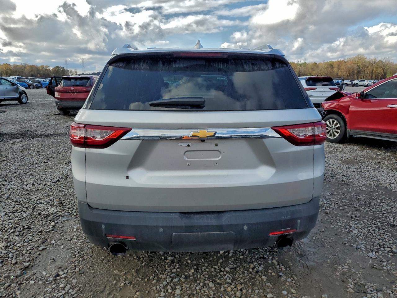 2018 Chevrolet Traverse Lt VIN: 1GNERGKWXJJ267669 Lot: 94428435