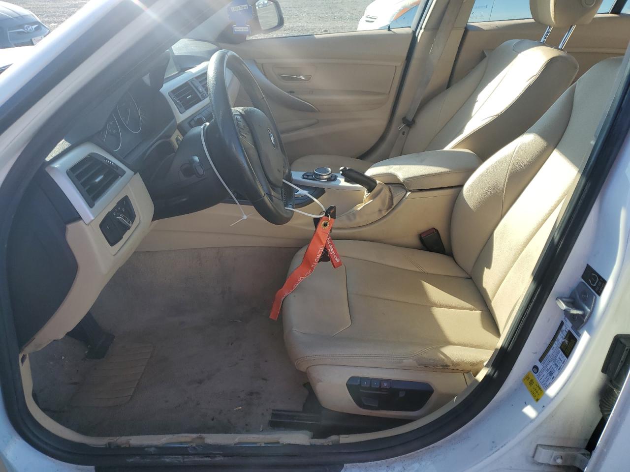 2015 BMW 320 I VIN: WBA3B1G52FNT05930 Lot: 93711195