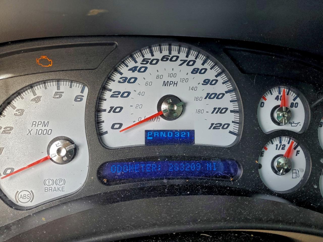 2004 Chevrolet Suburban C1500 VIN: 1GNEC16Z04J237250 Lot: 94164565