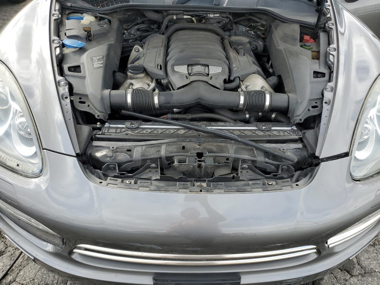 2012 Porsche Cayenne S VIN: WP1AB2A25CLA43440 Lot: 92736725