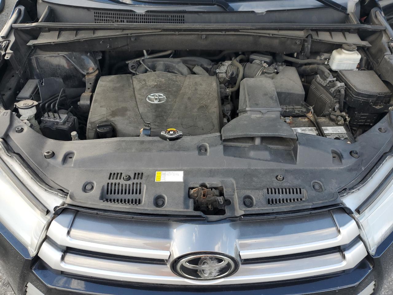 2019 Toyota Highlander Se VIN: 5TDJZRFH2KS621106 Lot: 91936825