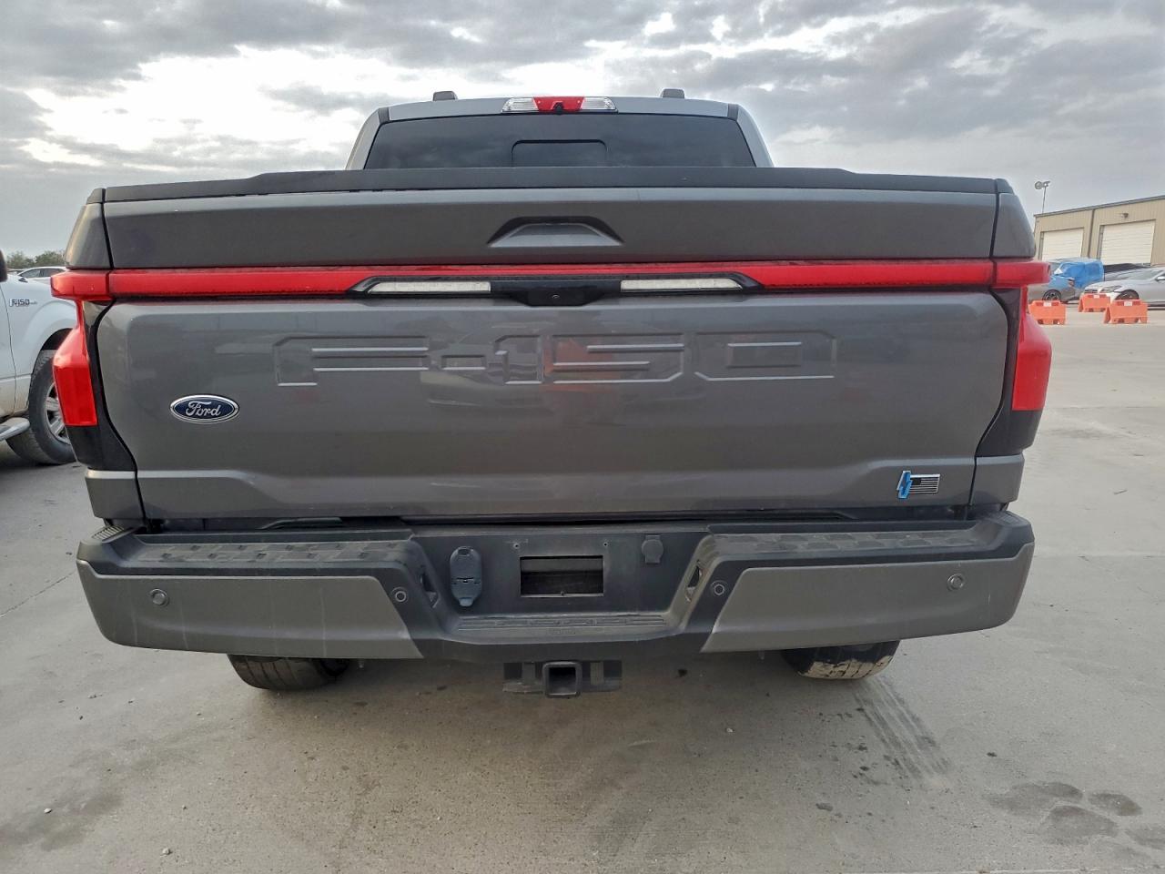 2022 Ford F150 Lightning Pro VIN: 1FTVW1ELXNWG16659 Lot: 93405825