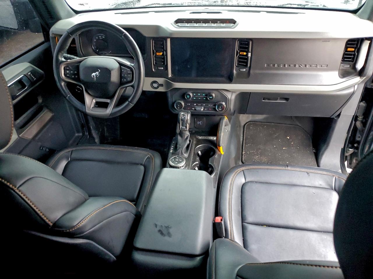 2022 Ford Bronco Base VIN: 1FMDE5CP9NLB31390 Lot: 93857155