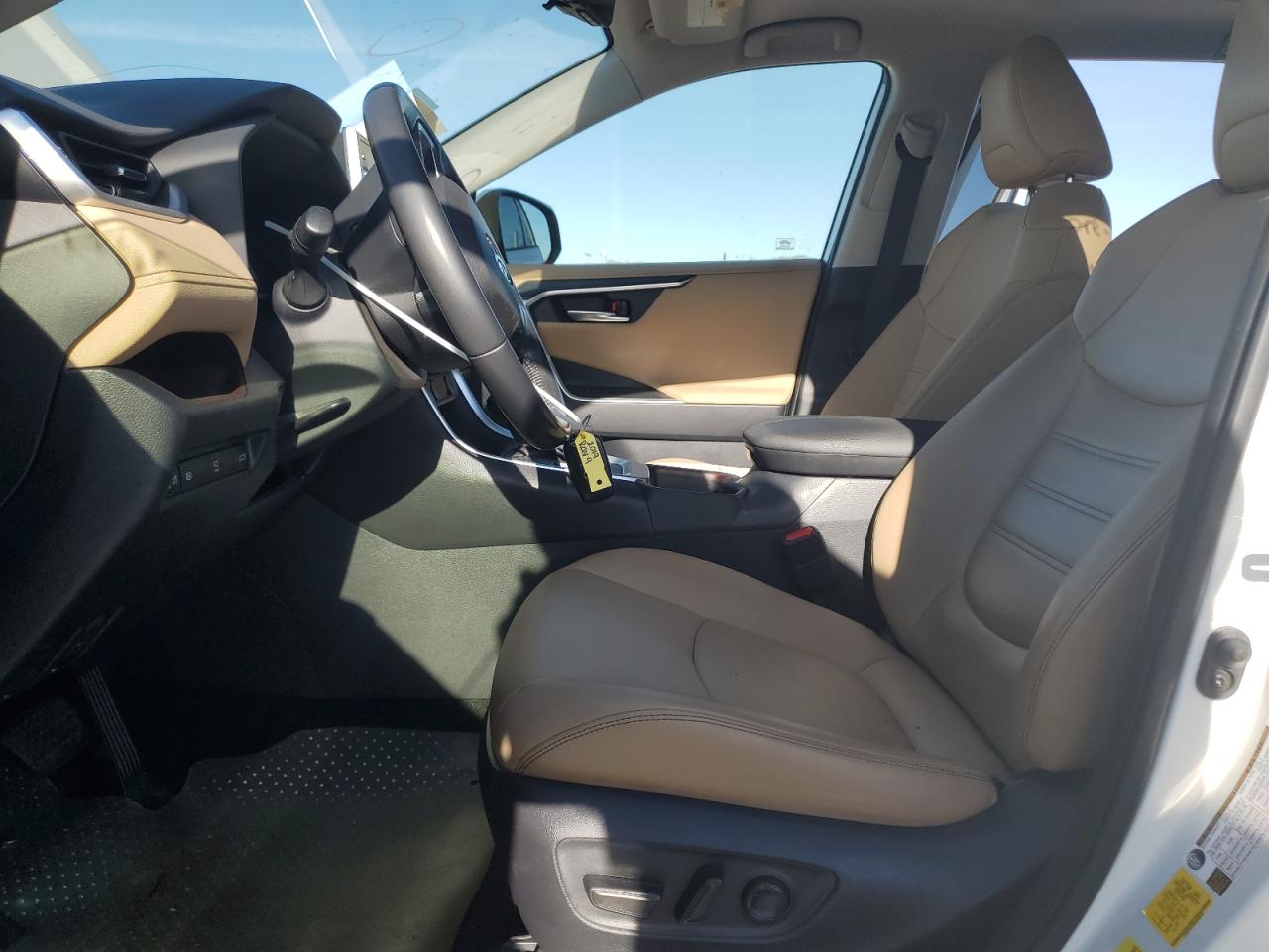 2019 Toyota Rav4 Limited VIN: JTMY1RFV6KD516415 Lot: 91327535