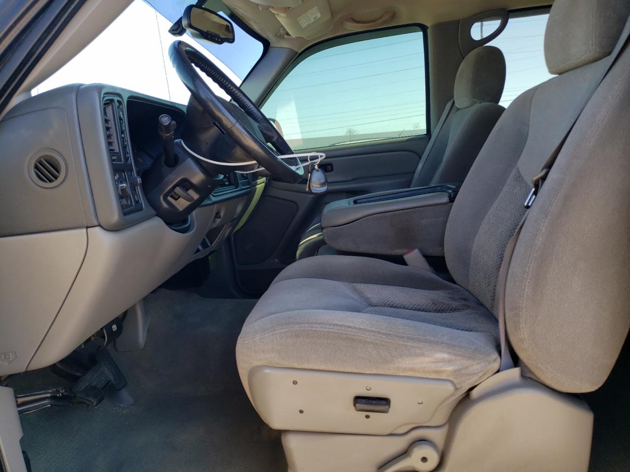 2005 Chevrolet Tahoe K1500 VIN: 1GNEK13T95R216046 Lot: 92612825