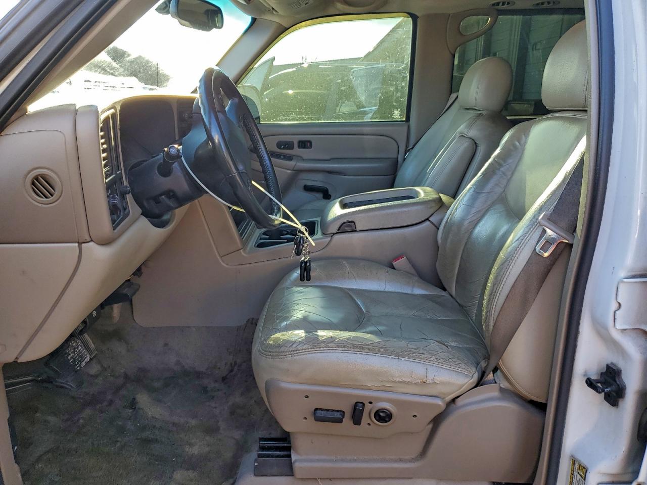 2004 Chevrolet Suburban C1500 VIN: 1GNEC16Z64J149092 Lot: 94563445