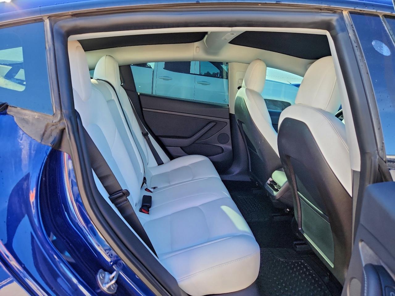 2021 Tesla Model 3 VIN: 5YJ3E1EA3MF989568 Lot: 93694445