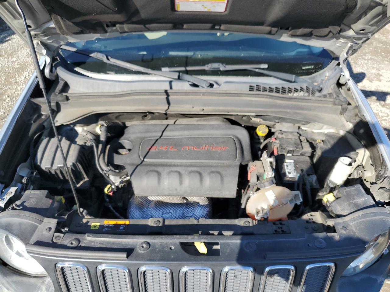 2015 Jeep Renegade Latitude VIN: ZACCJABT1FPB16737 Lot: 93383395