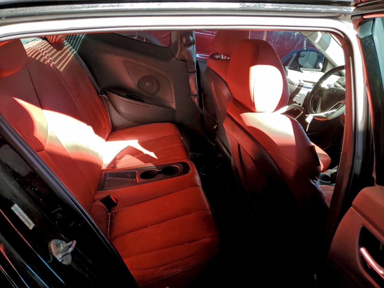 2014 Hyundai Veloster VIN: KMHTC6AD3EU213173 Lot: 94421515