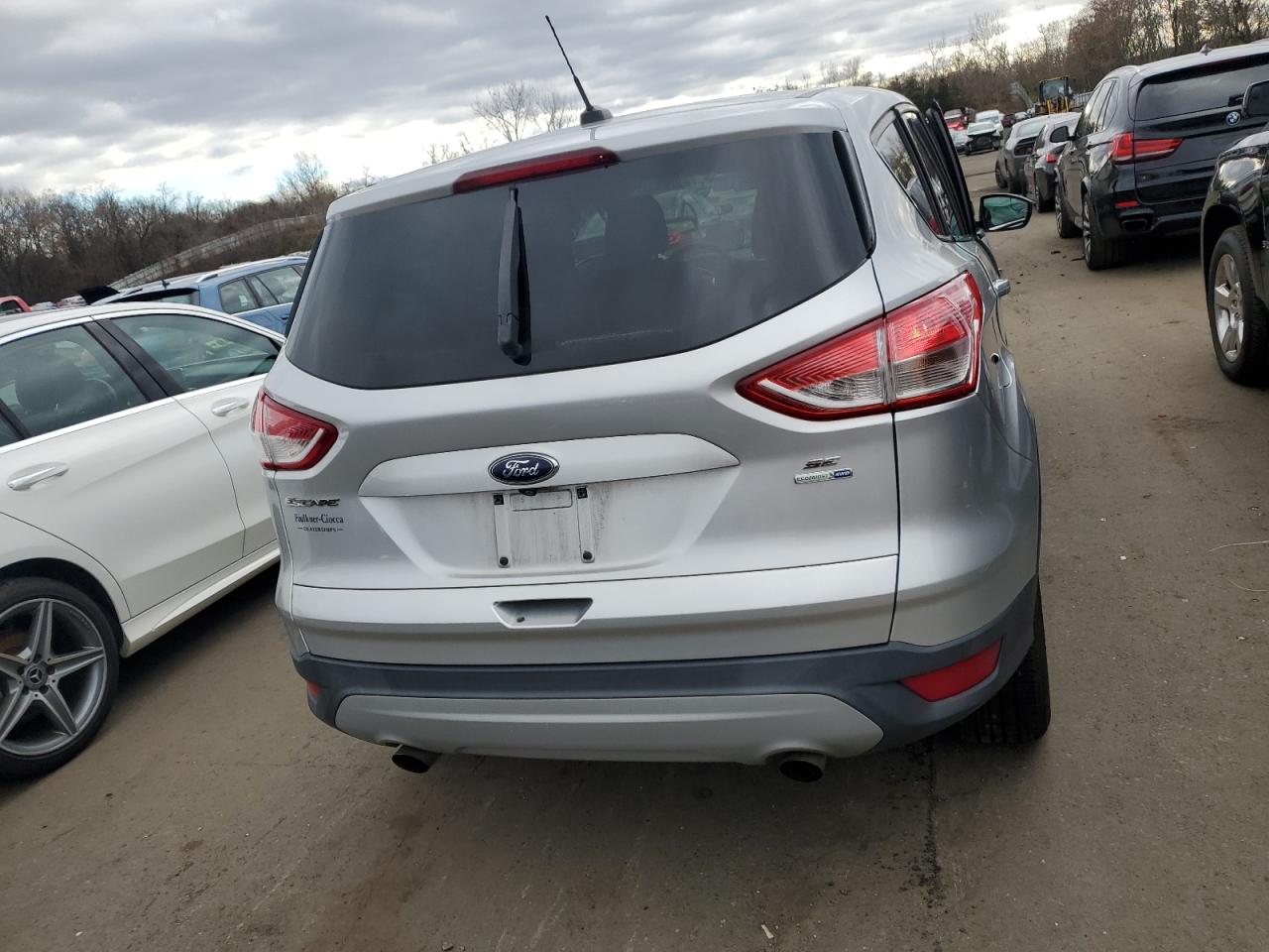 2015 Ford Escape Se VIN: 1FMCU9GX4FUA73071 Lot: 92694865