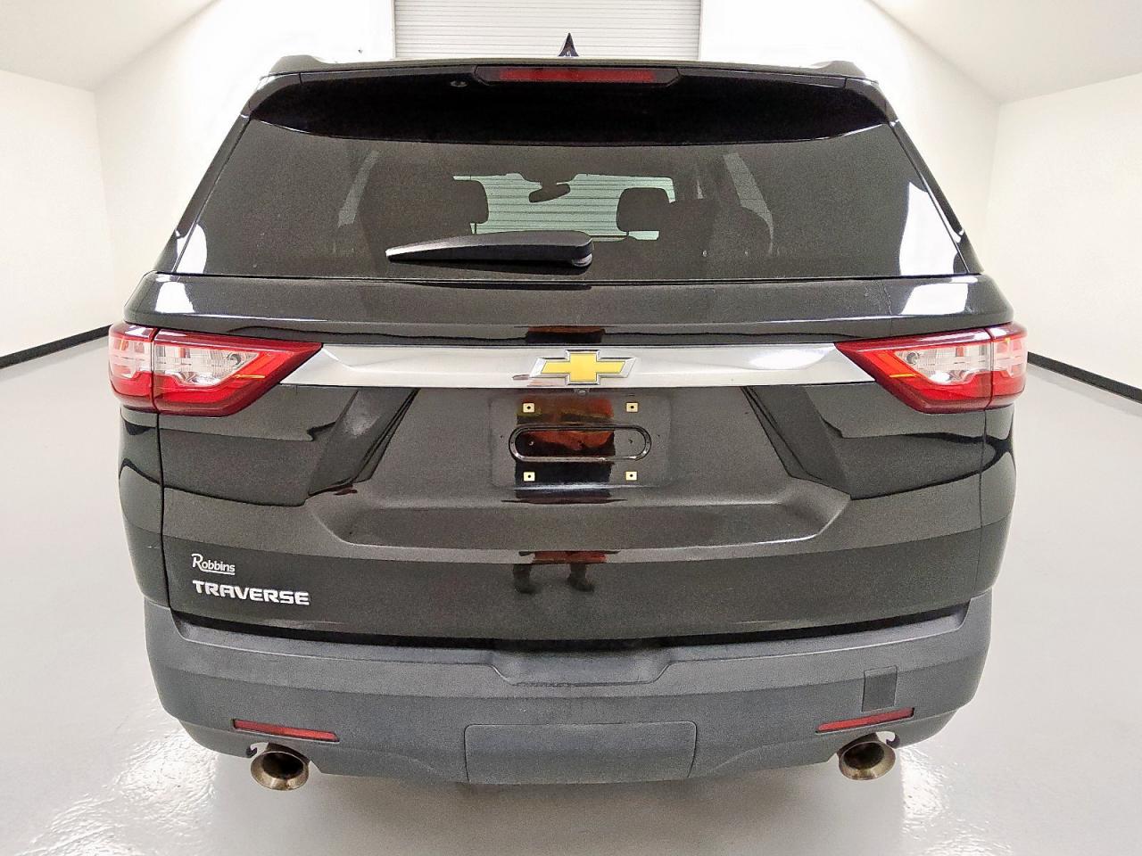 2019 Chevrolet Traverse Ls VIN: 1GNERFKW7KJ282304 Lot: 90455885