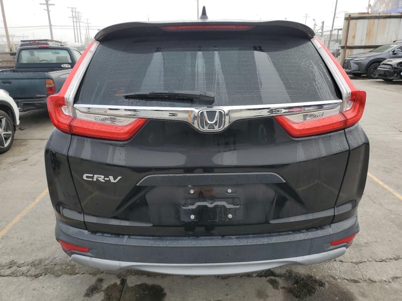 2018 Honda Cr-V Lx VIN: 2HKRW5H31JH421005 Lot: 92515465