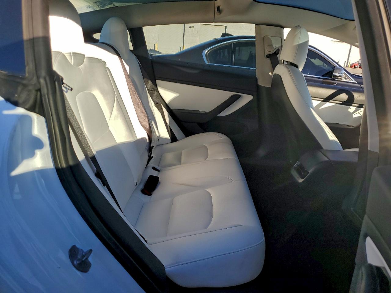 2019 Tesla Model 3 VIN: 5YJ3E1EA2KF486532 Lot: 93623235
