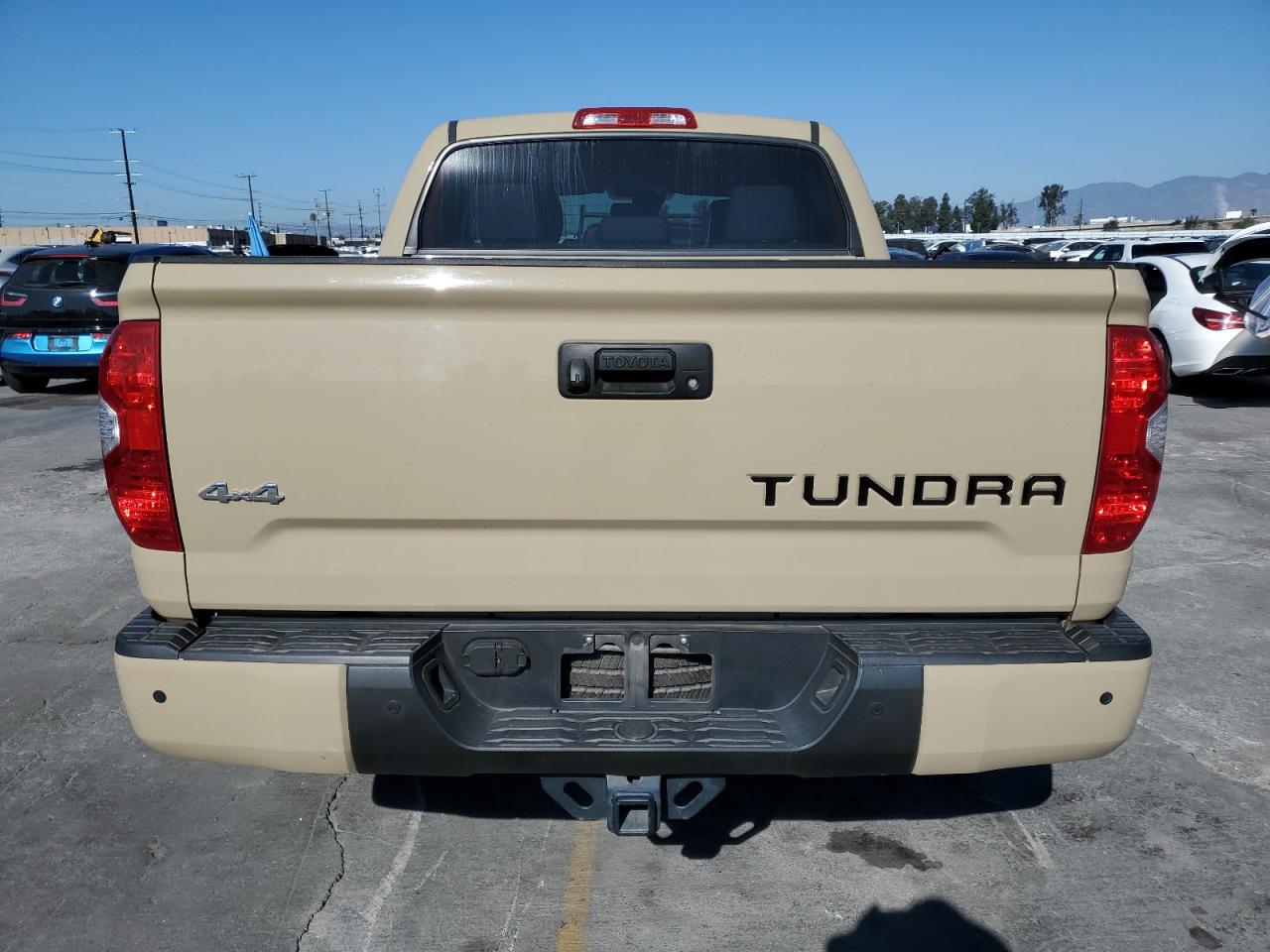 2018 Toyota Tundra Crewmax Limited VIN: 5TFHY5F10JX761564 Lot: 90737355