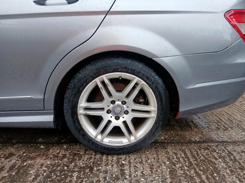 2010 MERCEDES-BENZ C CLASS C200 CDI BLUEEFFICIENCY SPORT 4DR AUTO