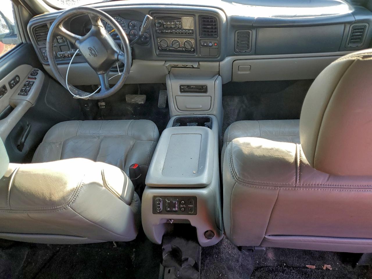 2001 Chevrolet Suburban K2500 VIN: 3GNGK26U71G195663 Lot: 93839025