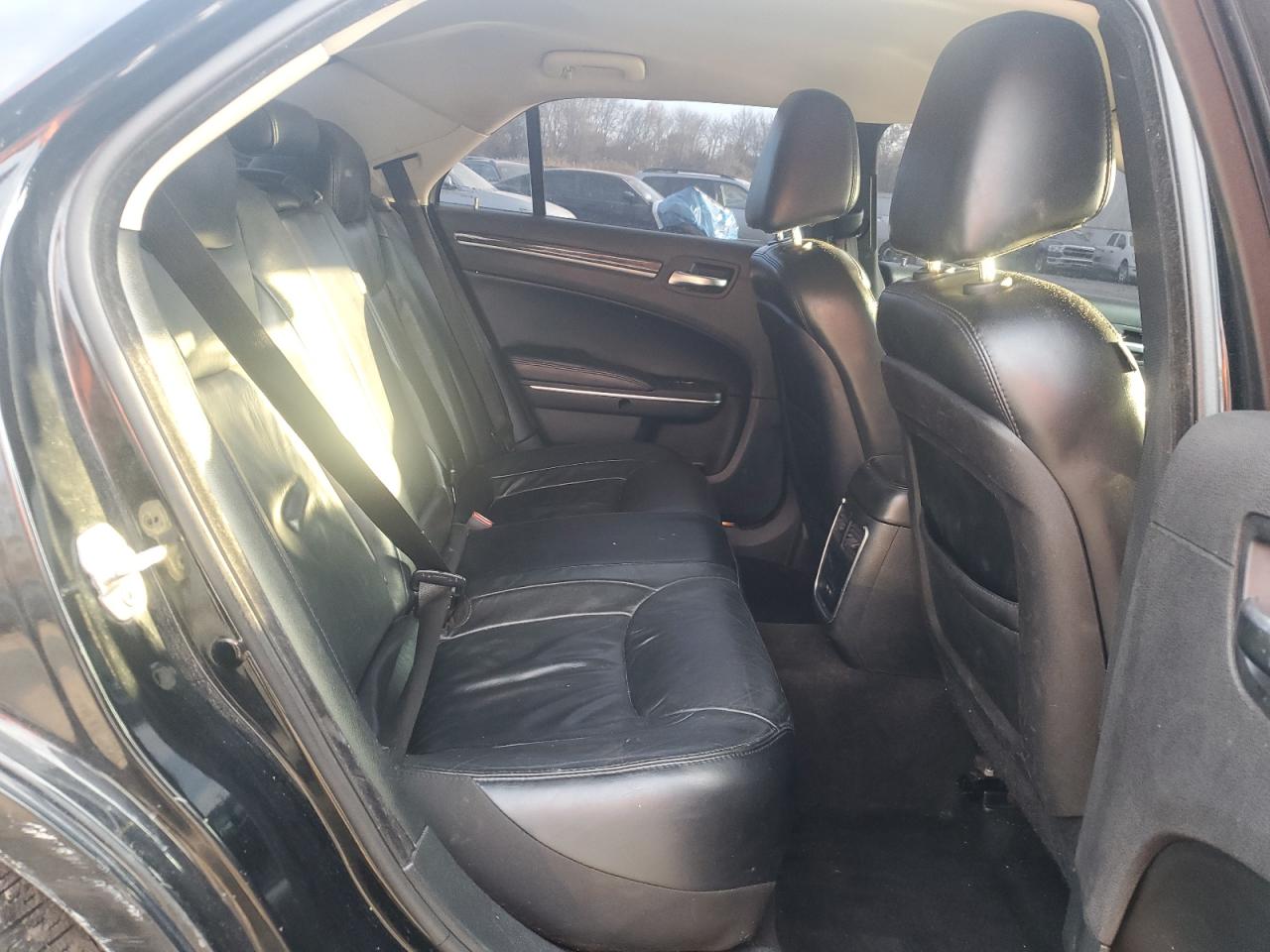 2015 Chrysler 300 Limited VIN: 2C3CCAAGXFH797369 Lot: 91235985