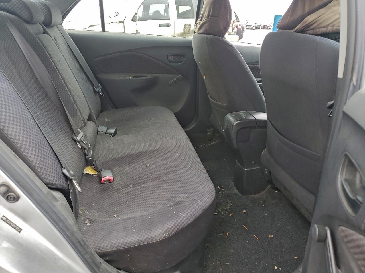 2008 Toyota Yaris VIN: JTDBT923381283513 Lot: 93640585