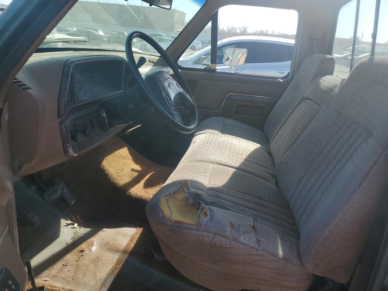 1990 Ford F150 VIN: 2FTDF15Y4LCB32261 Lot: 91133555