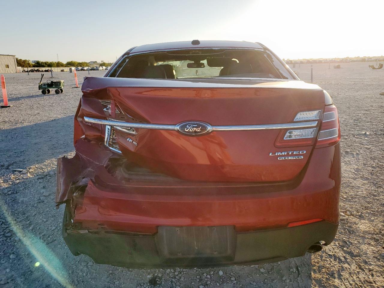 2016 Ford Taurus Limited VIN: 1FAHP2F81GG101563 Lot: 85433705