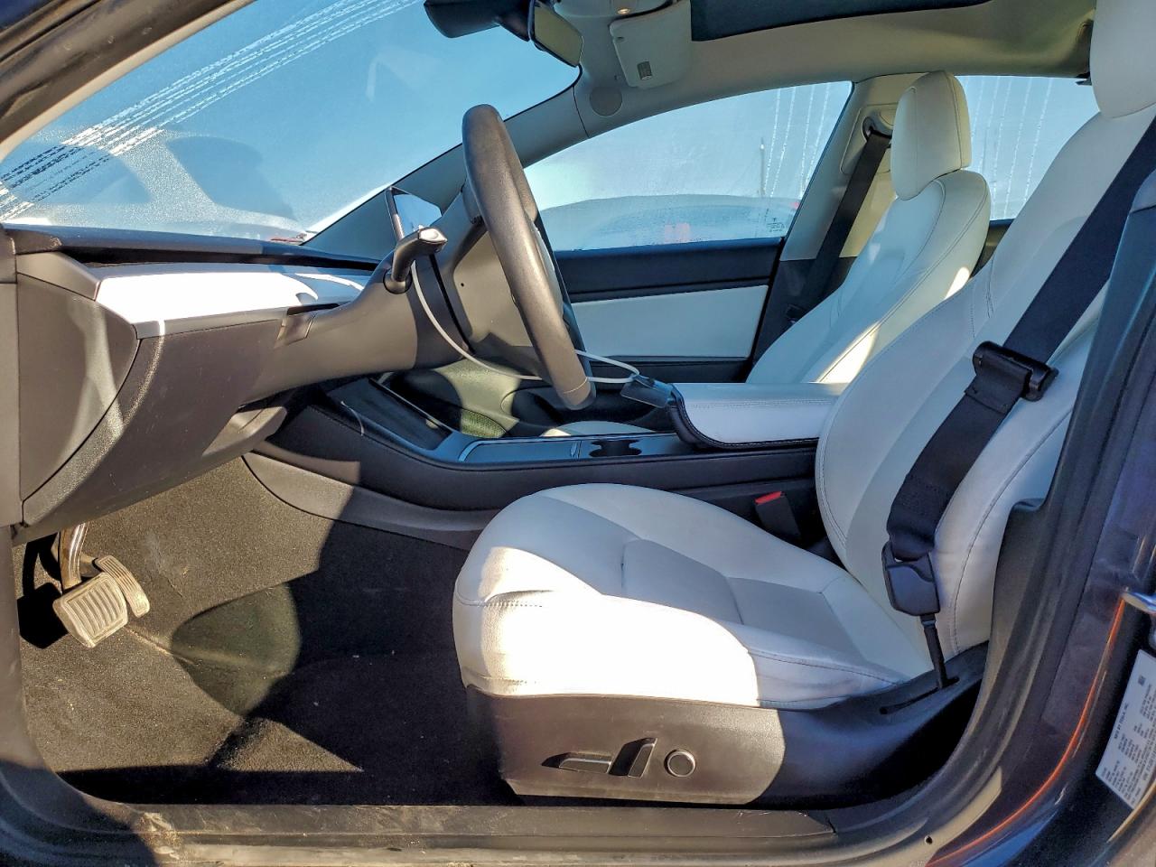 2021 Tesla Model 3 VIN: 5YJ3E1EA0MF875267 Lot: 93775125