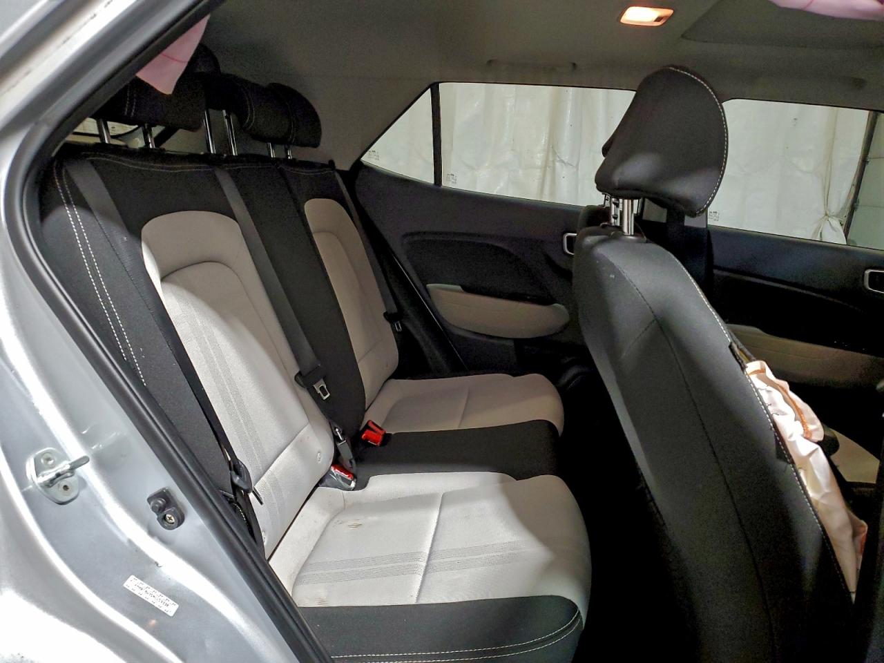 2022 Hyundai Venue Sel VIN: KMHRC8A35NU159338 Lot: 94093555