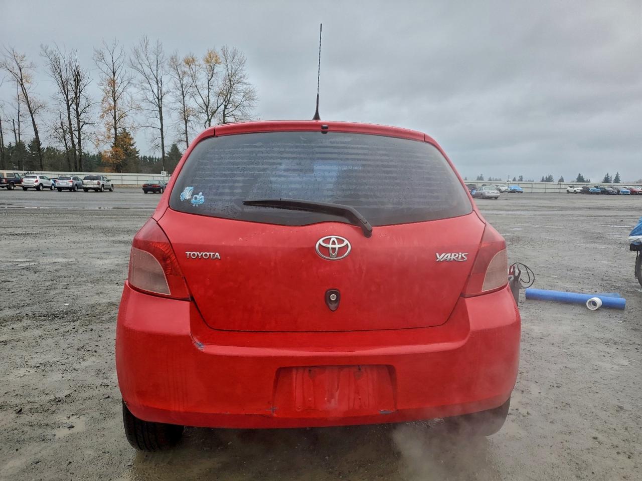 2008 Toyota Yaris VIN: JTDJT923585185202 Lot: 94548525