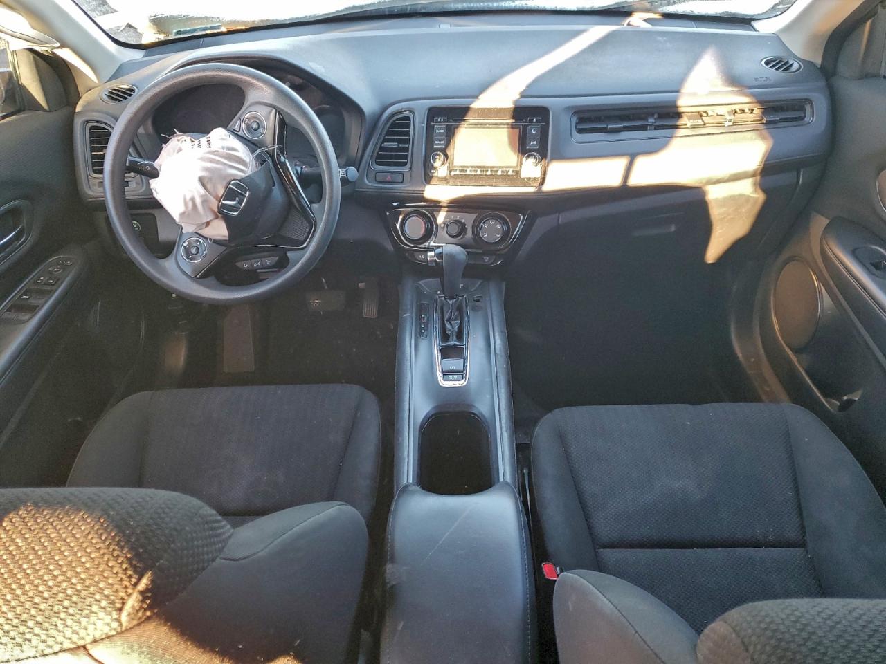 2017 Honda Hr-V Lx VIN: 3CZRU5H38HG700065 Lot: 94052035