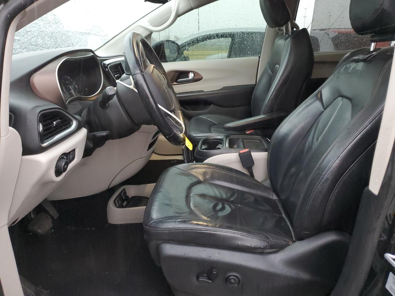 2017 Chrysler Pacifica Touring L VIN: 2C4RC1BG9HR607952 Lot: 91352045