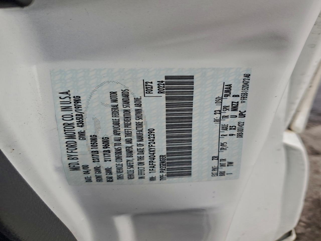 2000 Ford Mustang VIN: 1FAFP404XYF242390 Lot: 92295535