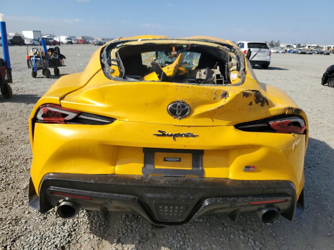 2021 Toyota Supra Base VIN: WZ1DB0C01MW040230 Lot: 92680175